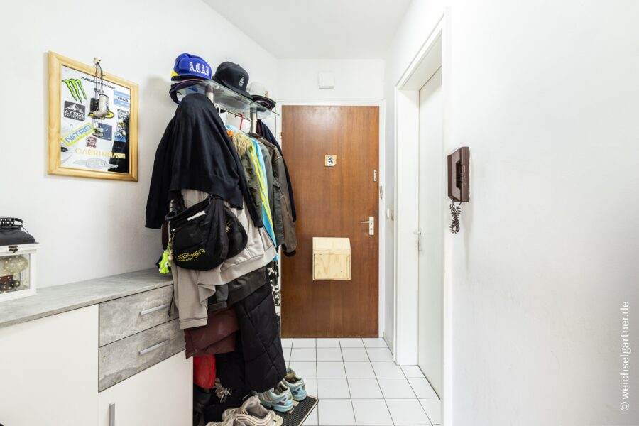 Vermietetes Appartement mit Südwest-Loggia in beliebter Wohnlage - Eingangsbereich der Wohnung
