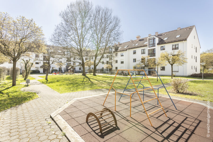 Ansprechend geschnittene Wohnung mit ruhigem Balkon zum Innenhof in unmitelbarer Nähe zur Isar - Mit kleinem Spielplatz