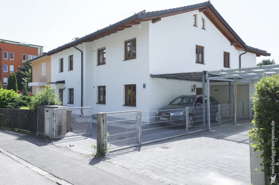 Besonderheit - 2 Reihenhäuser mit großem Garten - 2 Reihenhäuser