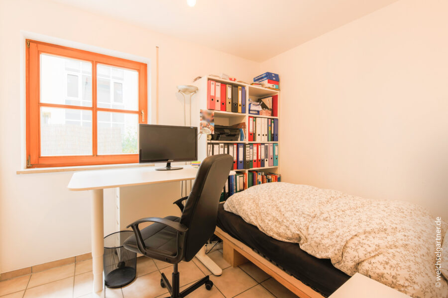 Renditestarkes Mehrfamilienhaus mit attraktiven Wohnungen in top Lage - Wohnung 2 EG links