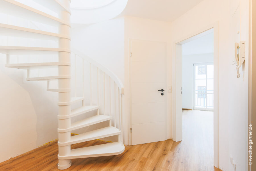 Renditestarkes Mehrfamilienhaus mit attraktiven Wohnungen in top Lage - Wohnung 4 OG/DG links