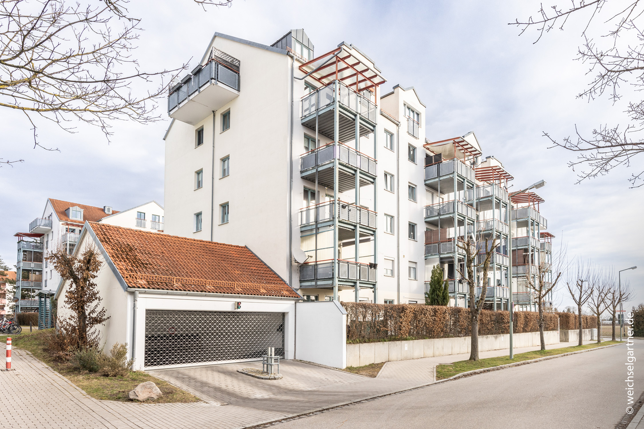 Kurzfristig beziehbar: Ideal geschnittene Wohnung mit großem Süd-Balkon und zwei TG-Stellplätze, 85356 Freising, Etagenwohnung