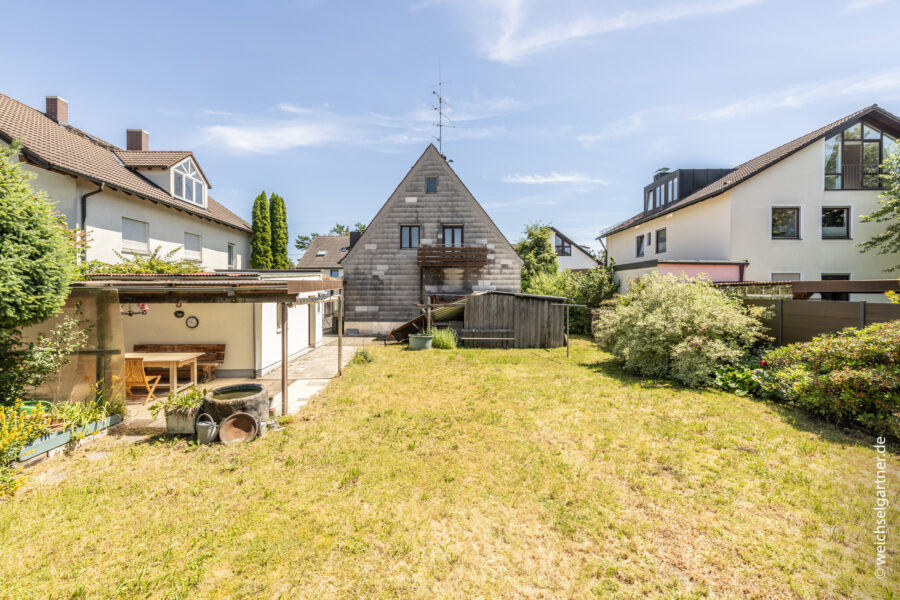 Attraktives Wohnbaugrundstück mit herrlichem West-Garten - Blick nach Osten