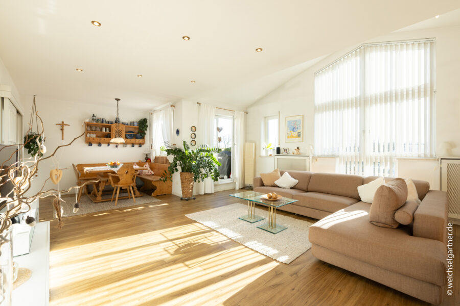 Lichtdurchflutete Dachterrassenwohnung mit ansprechendem Grundriss - Herrliche Dachterrassenwohnung