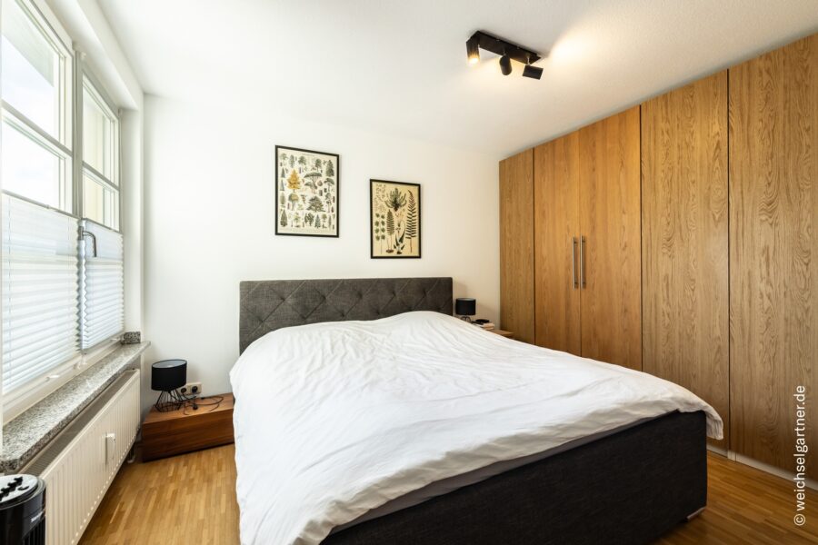 Moderne 2-Zimmer-Wohnung in ruhiger Lage mit Westloggia und Blick ins Grüne - Schlafzimmer