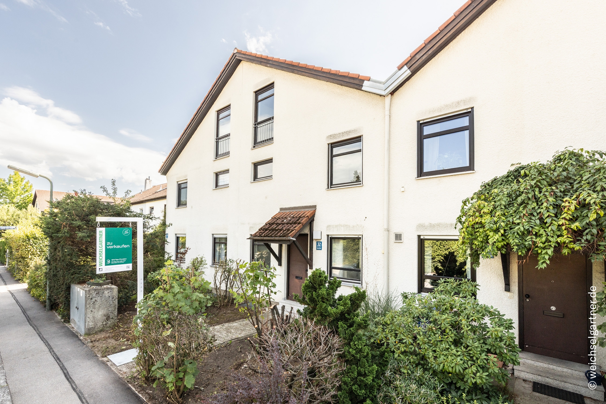 Viel Platz für die Familie: Reihenhaus mit schönem Südgarten in ruhiger Wohnlage, 81929 München, Reihenmittelhaus