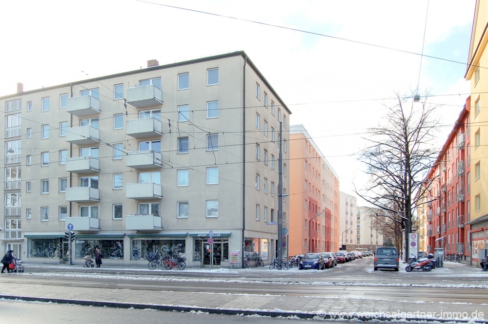 Eigentumswohnung mit 2,5 Zimmer und Balkon, 81675 München, Etagenwohnung
