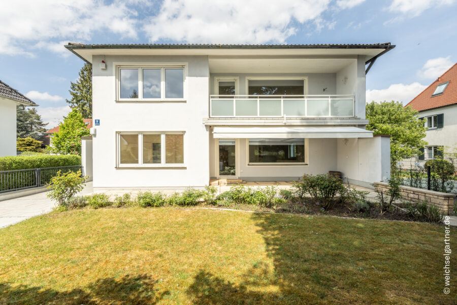 Freistehendes Einfamilienhaus auf sonnigem Süd-West-Grundstück in ruhiger Lage - Gepflegtes Einfamilienhaus