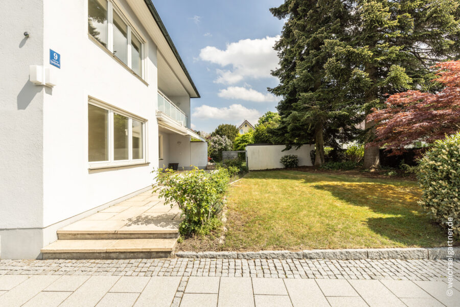 Freistehendes Einfamilienhaus auf sonnigem Süd-West-Grundstück in ruhiger Lage - Mit eingewachsenem Garten