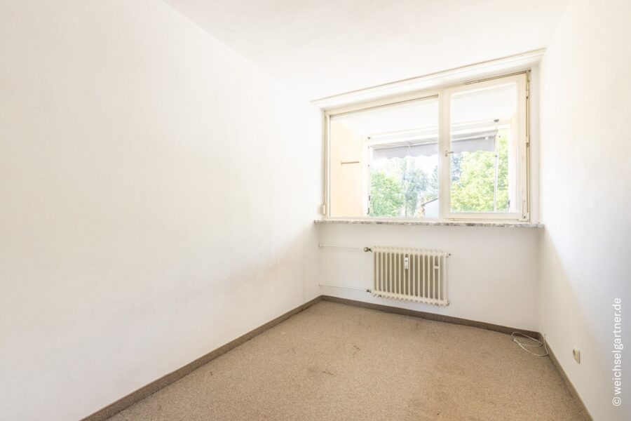 Erbpacht: Bezugsfreie Eigentumswohnung mit Loggia und Einzelgarage in ruhiger Wohnlage - Kinderzimmer