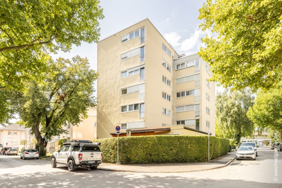 Erbpacht: Bezugsfreie Eigentumswohnung mit Loggia und Einzelgarage in ruhiger Wohnlage - Startbild
