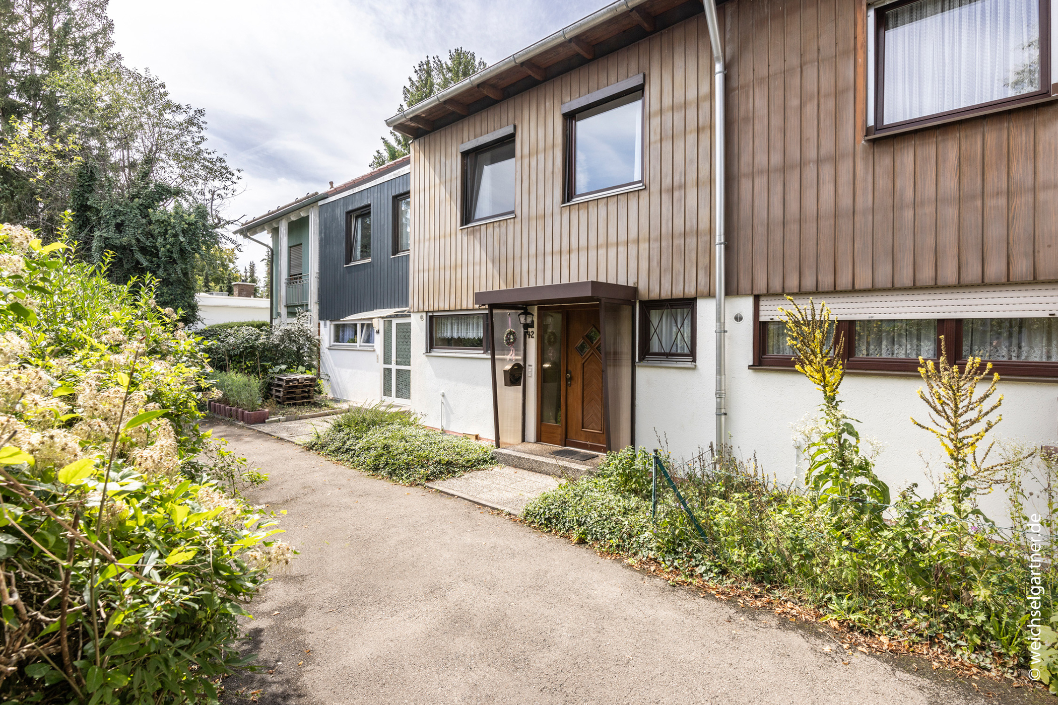 Reihenmittelhaus mit Ausbaupotenzial und schönem Westgarten, 85748 Garching bei München, Reihenmittelhaus