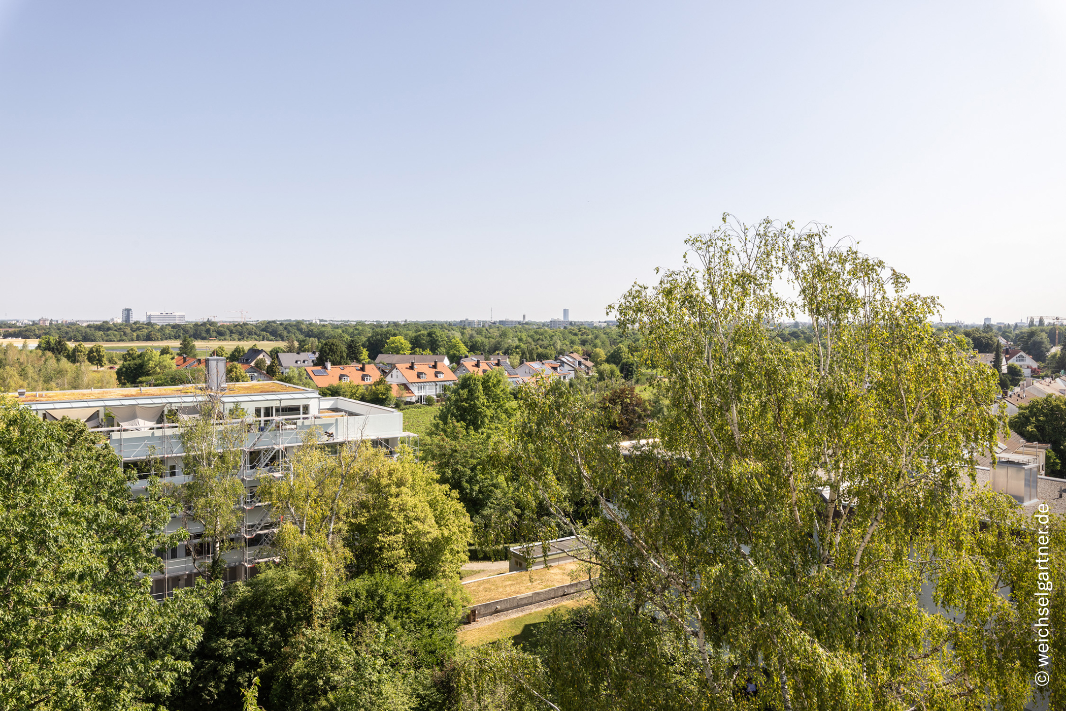 Vermietete Eigentumswohnung mit Weitblick in grüner Wohnlage, 80689 München, Etagenwohnung