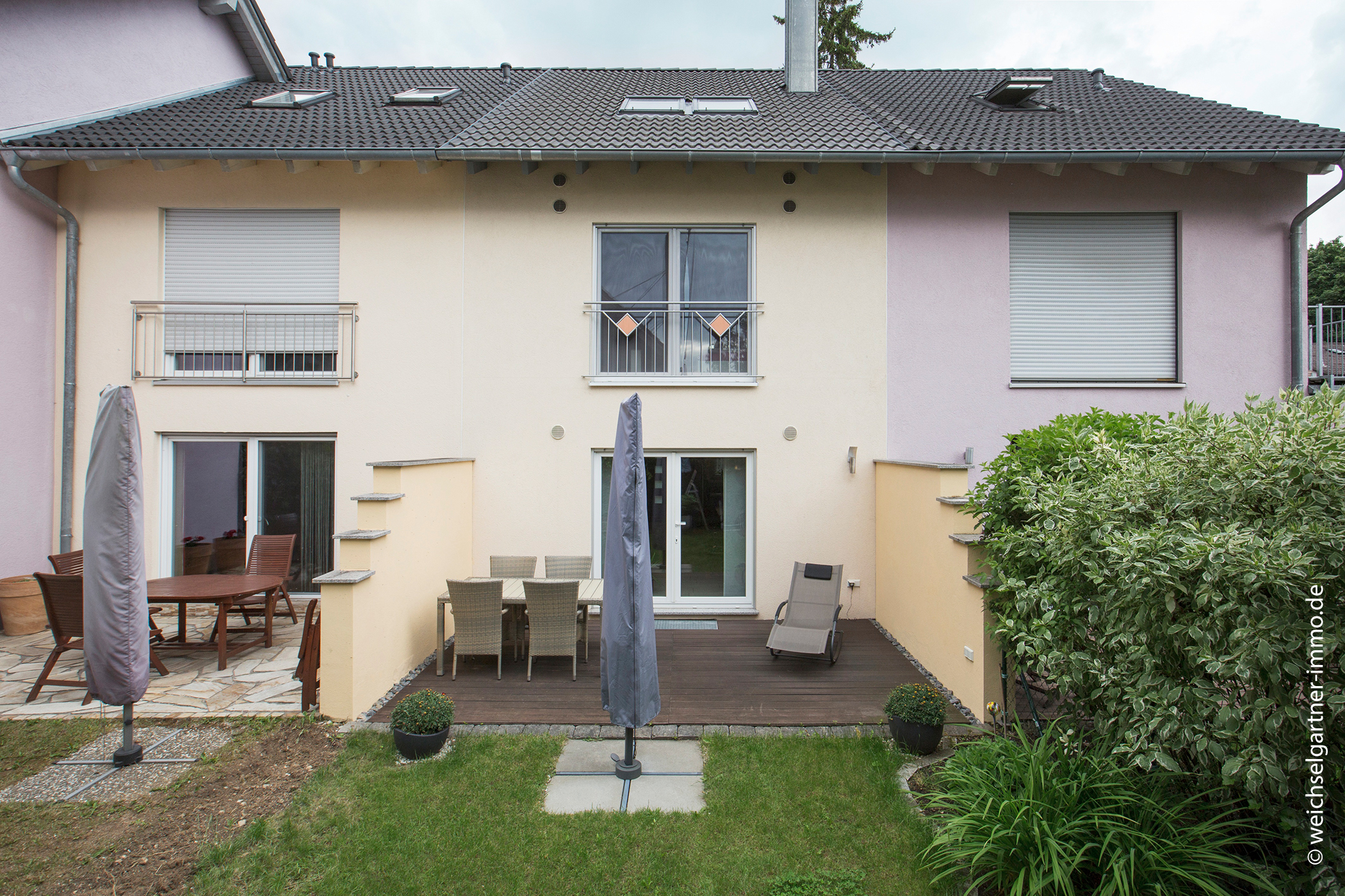 Neuwertiges Reihenmittelhaus mit West-Garten, 81929 München, Reihenmittelhaus