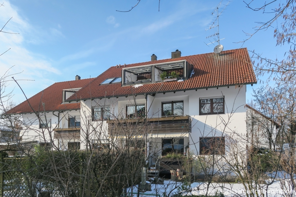 Schöne Wohnung mit kleiner Dachterrasse, 85551 Kirchheim bei München, Dachgeschosswohnung