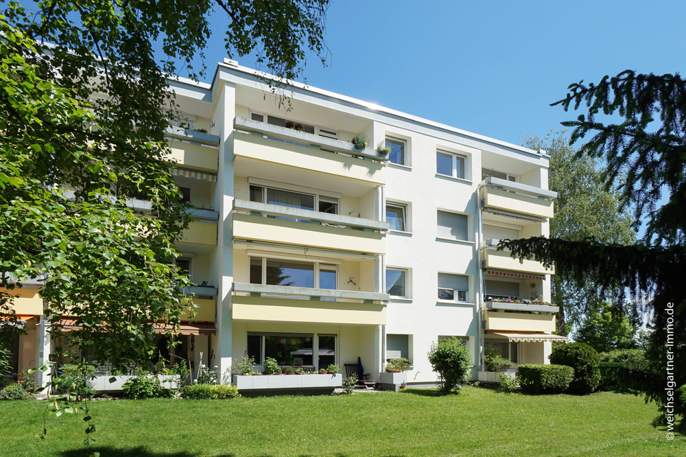 Bezugsfreies Appartement mit herrlicher West-Loggia, 85774 Unterföhring, Etagenwohnung