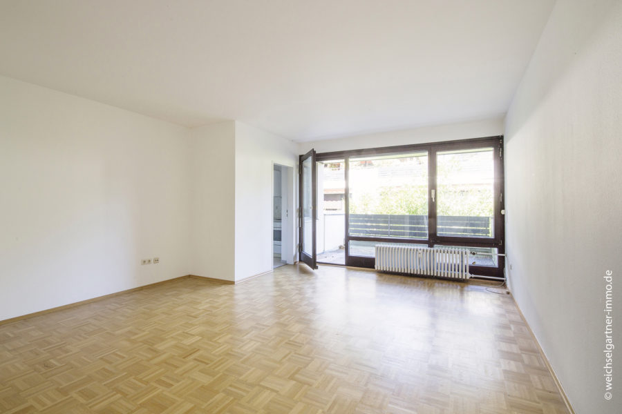 Schöne Wohnung mit herrlichem Balkon in ruhiger und grüner Wohnlage - Wohn- und Schlafbereich