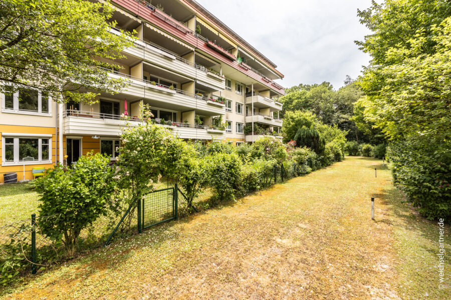 Bezugsfreie Eigentumswohnung mit großem West-Balkon – Erbbaurecht - Eigentumswohnung mit Balkon