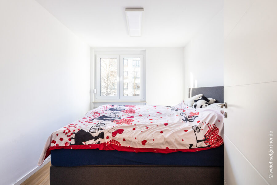 Moderne Eigentumswohnung in urbaner Wohnlage mit Tiefgaragen-Einzelstellplatz - Kinder-, Arbeits- oder Gästezimmer