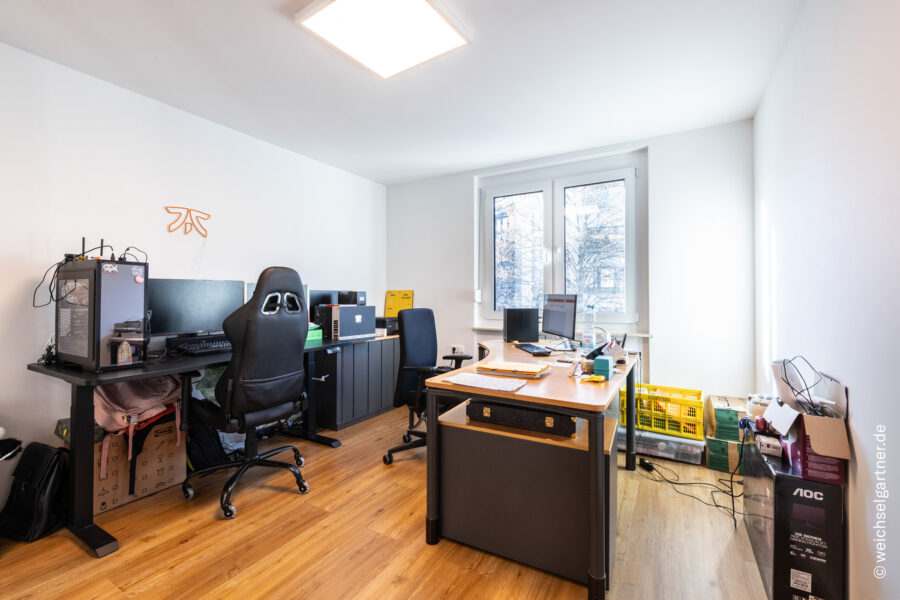 Moderne Eigentumswohnung in urbaner Wohnlage mit Tiefgaragen-Einzelstellplatz - Elternschlafzimmer